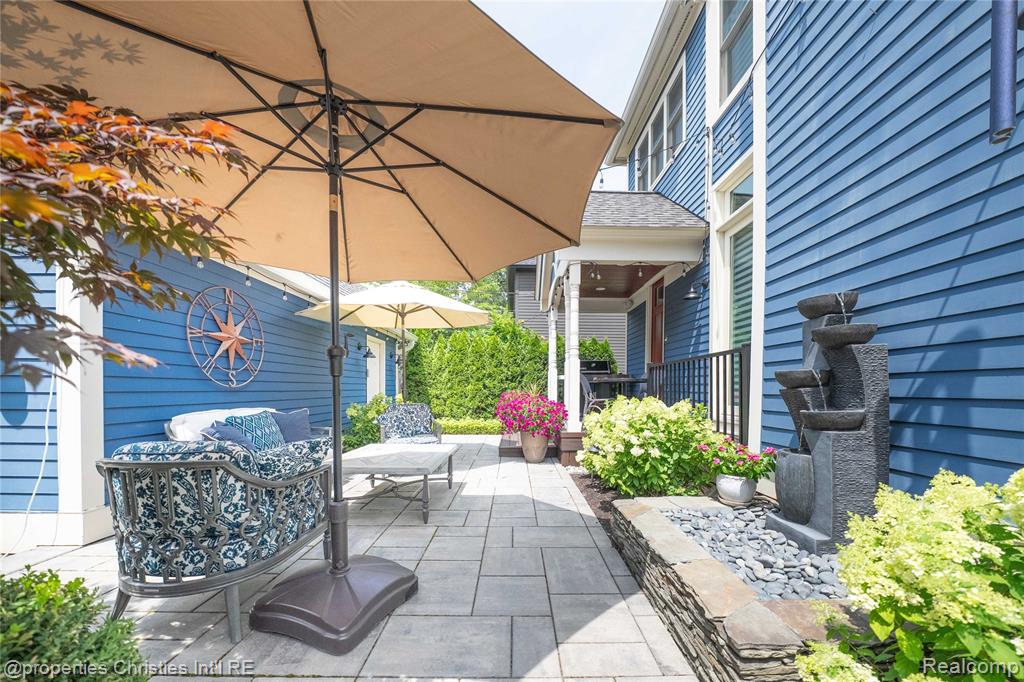 main property photo 49