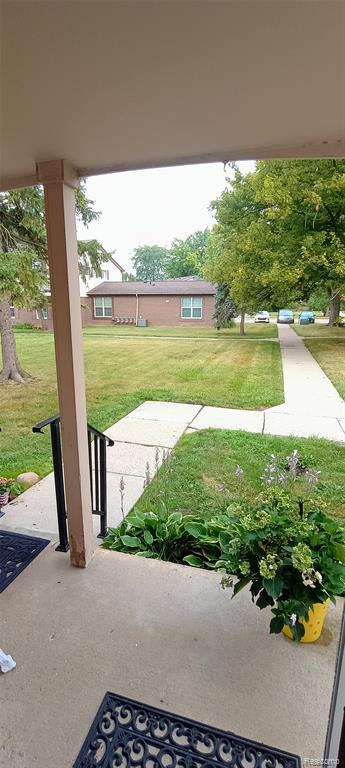 main property photo 28