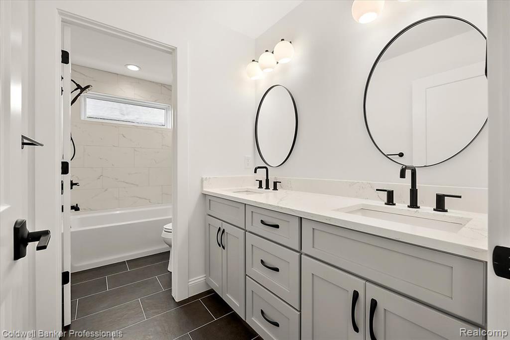 property viewer photo 15