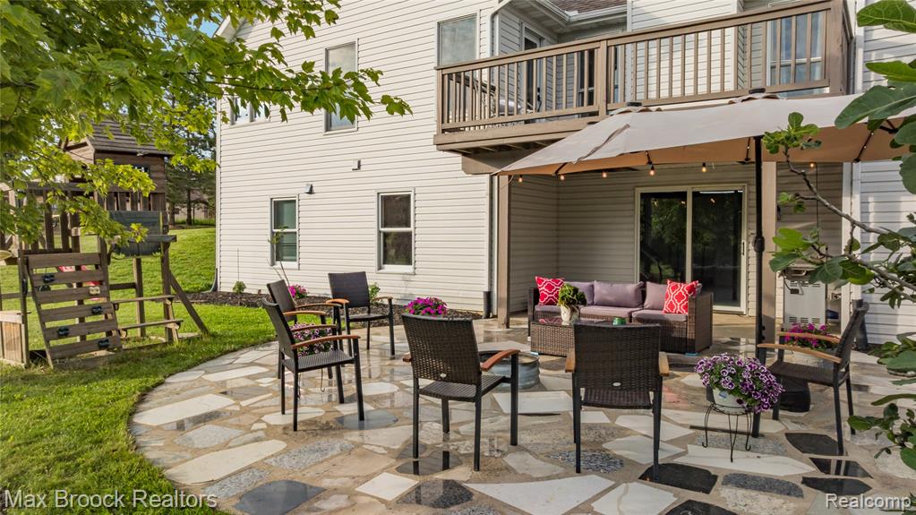 main property photo 51