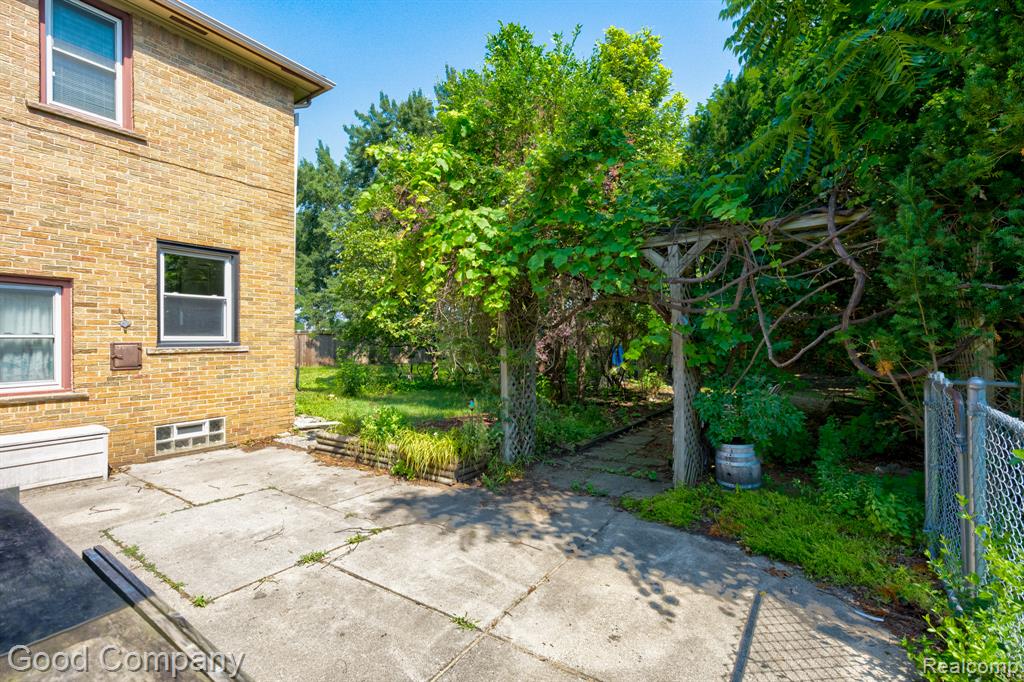 main property photo 69