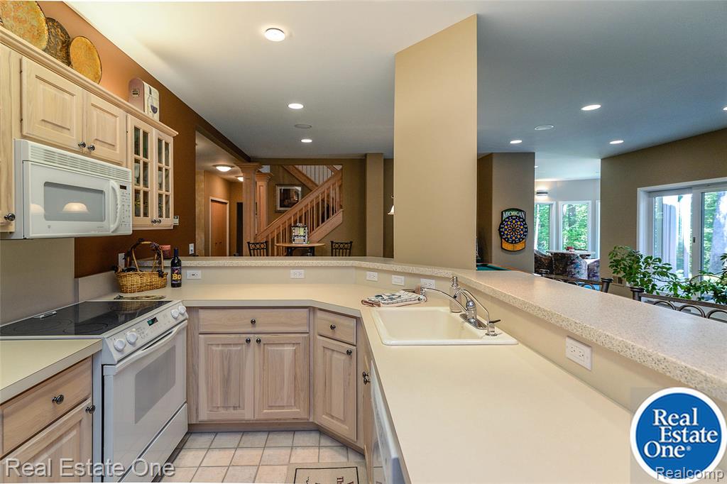 main property photo 58