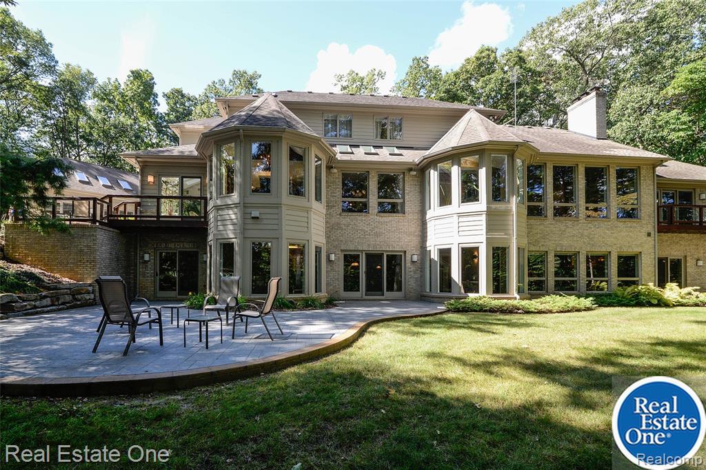 main property photo 85