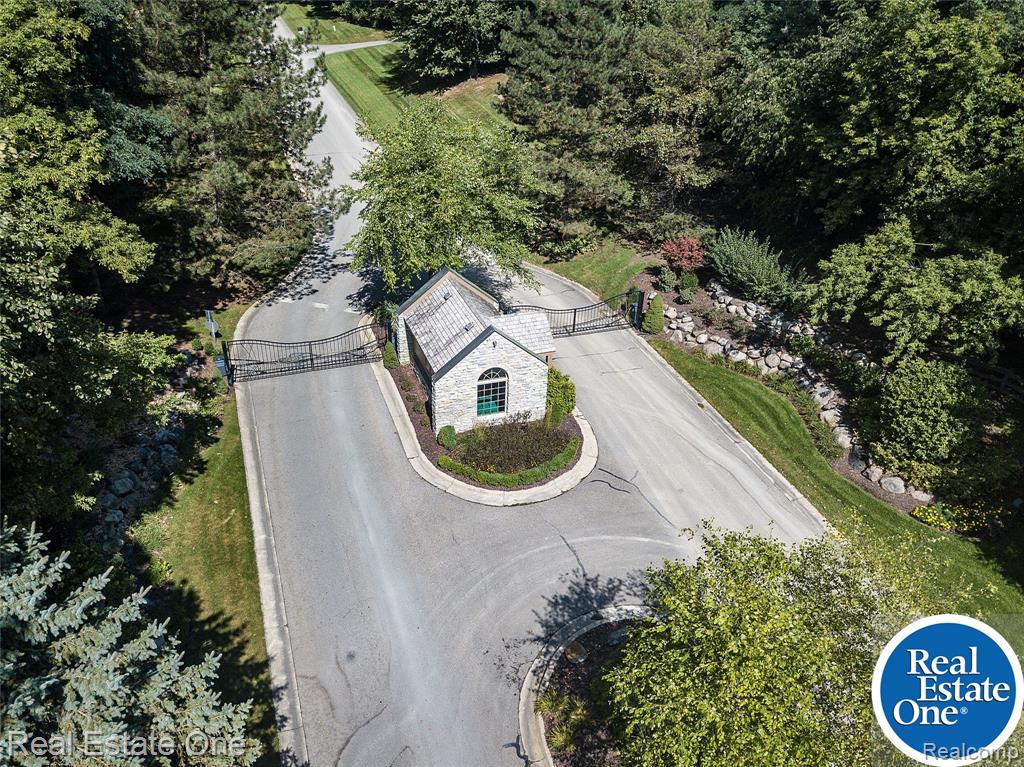 main property photo 89