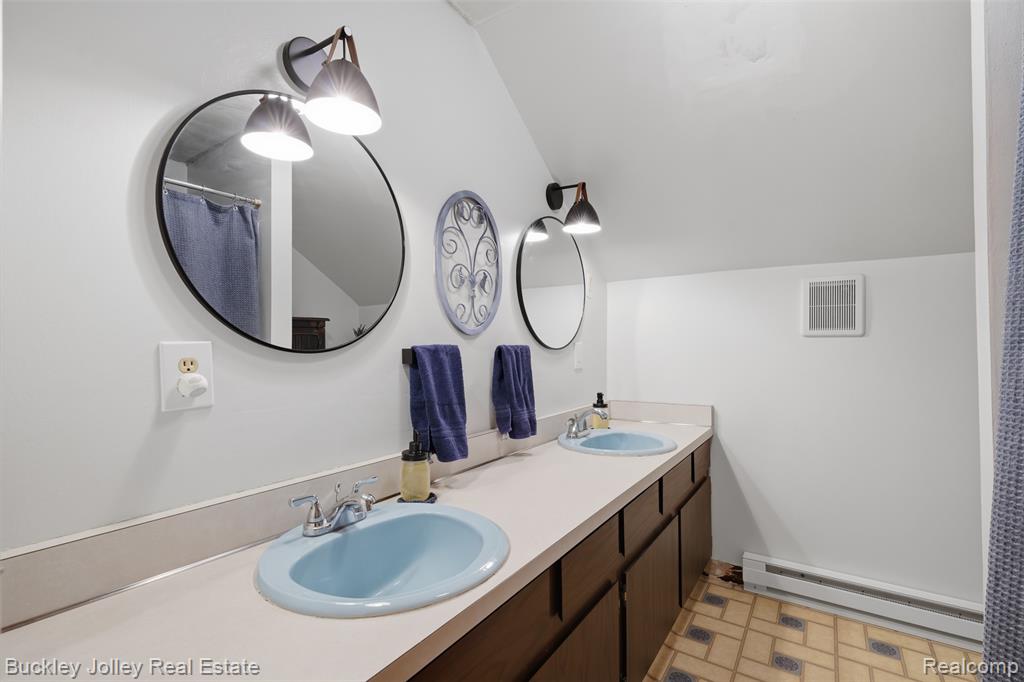 property viewer photo 21