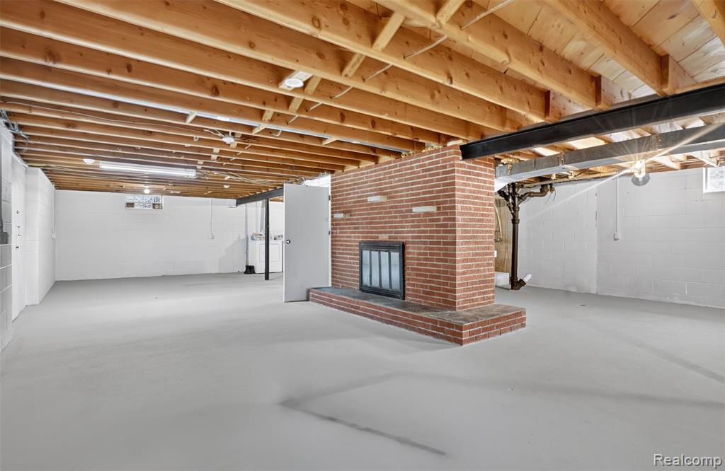 property viewer photo 19