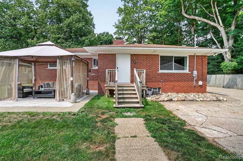 property viewer photo 26
