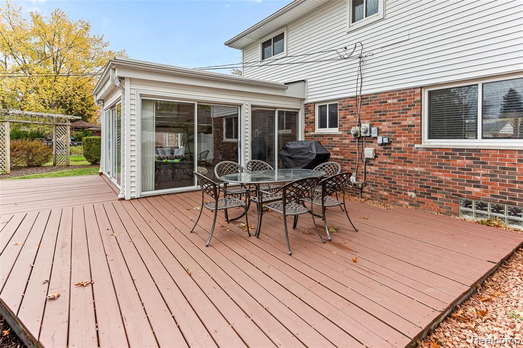 main property photo 42