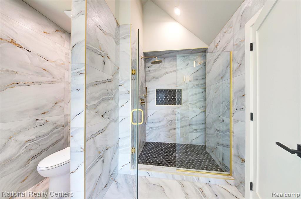 main property photo 63