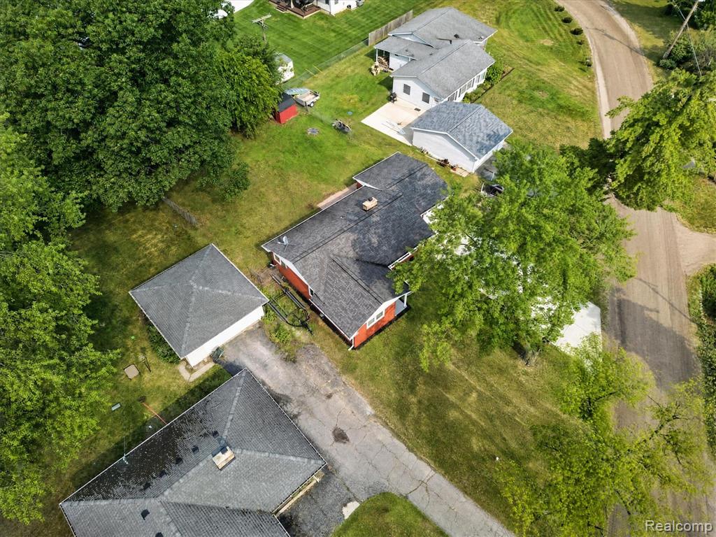 main property photo 50
