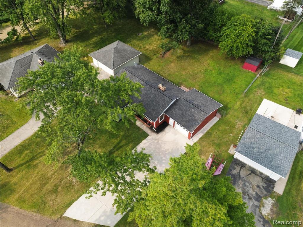 main property photo 51