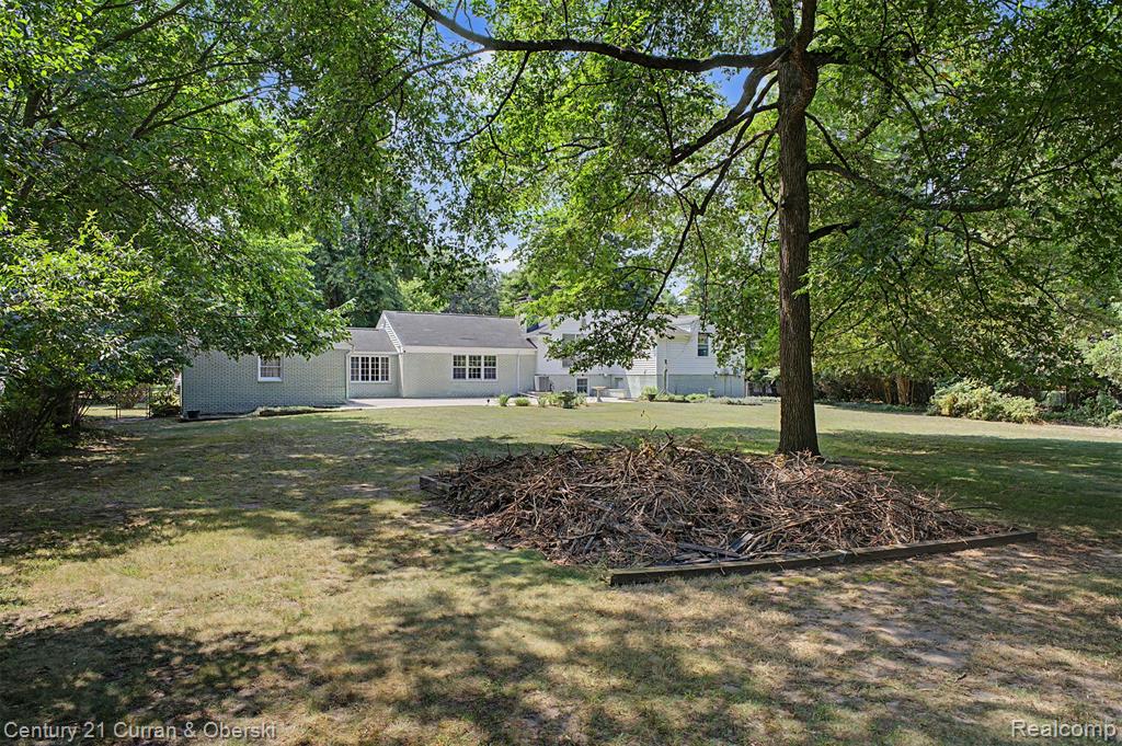 main property photo 44