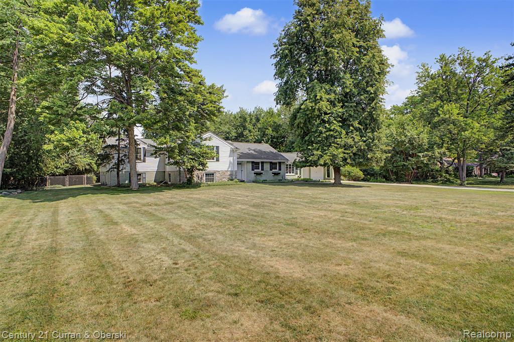 main property photo 48