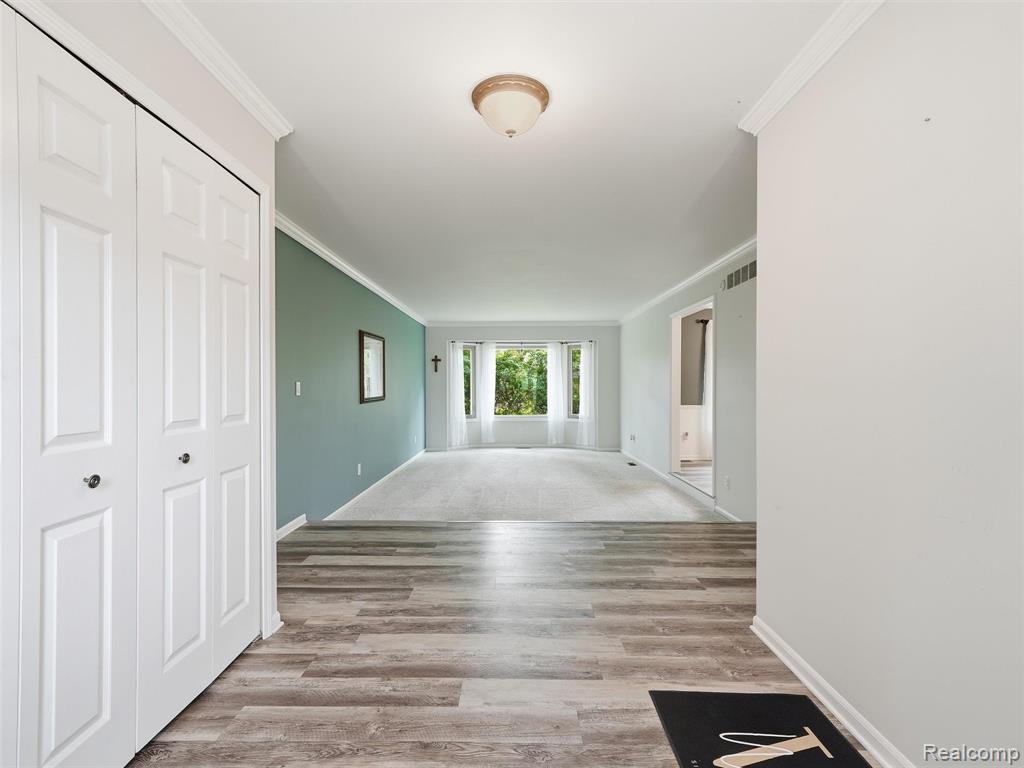 property viewer photo 15