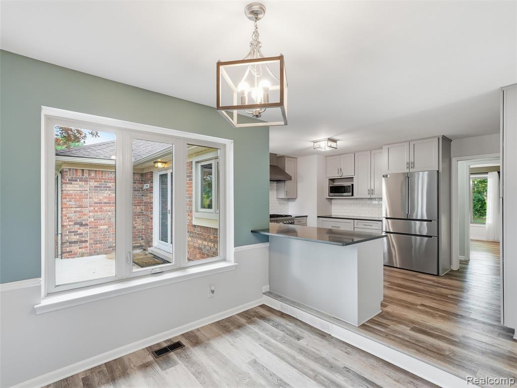 property viewer photo 31