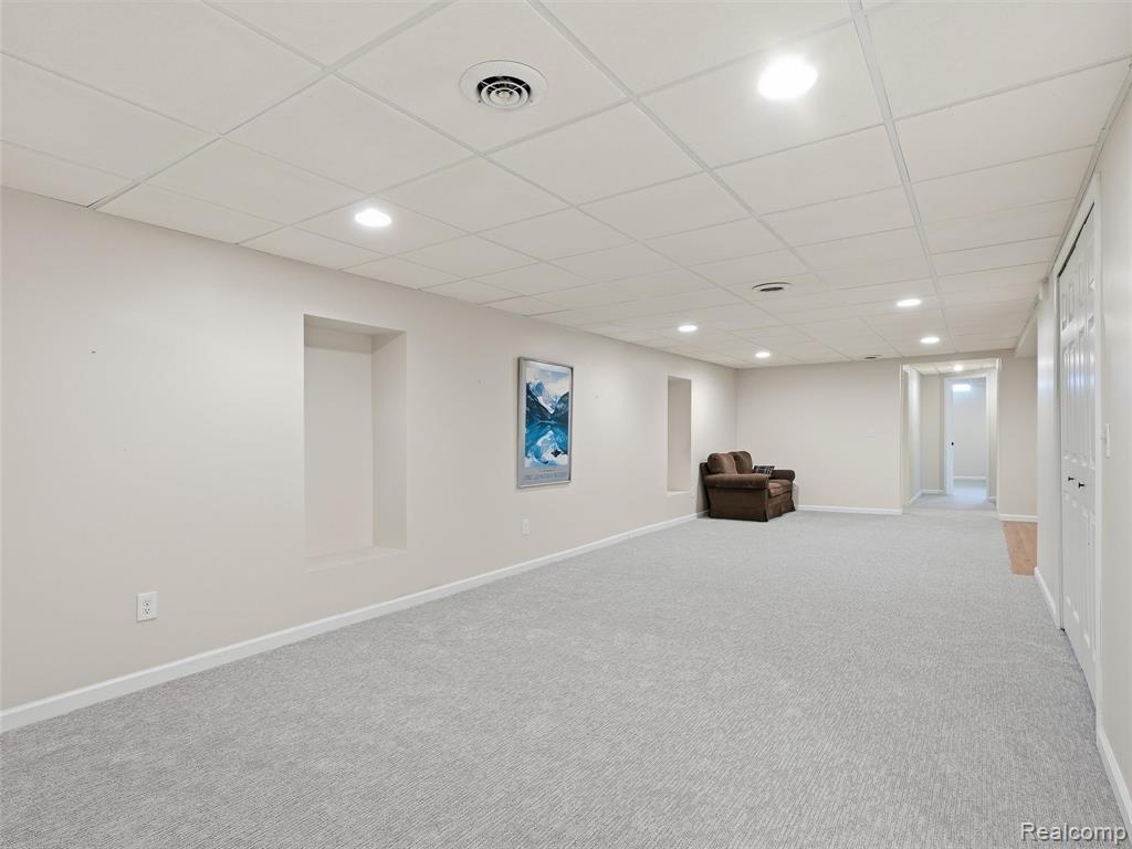 property viewer photo 44