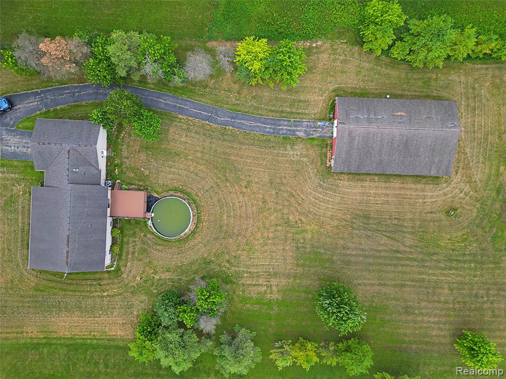 main property photo 67