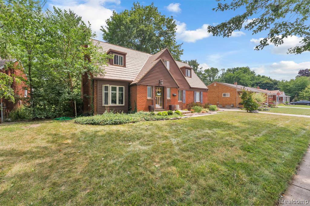 main property photo 5