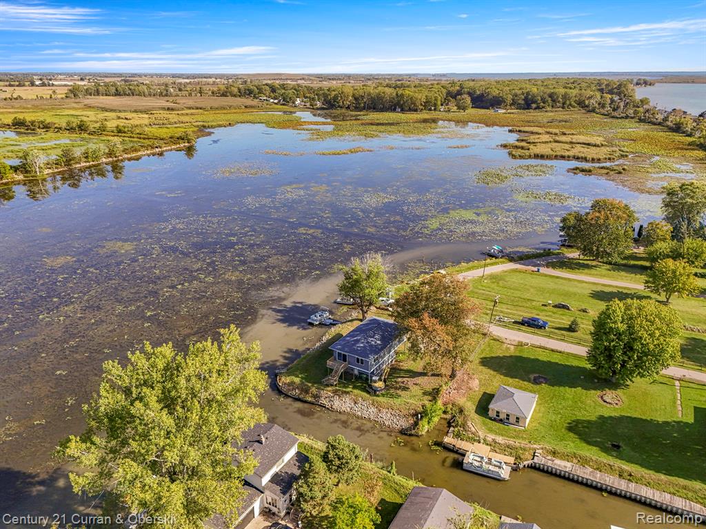 main property photo 45