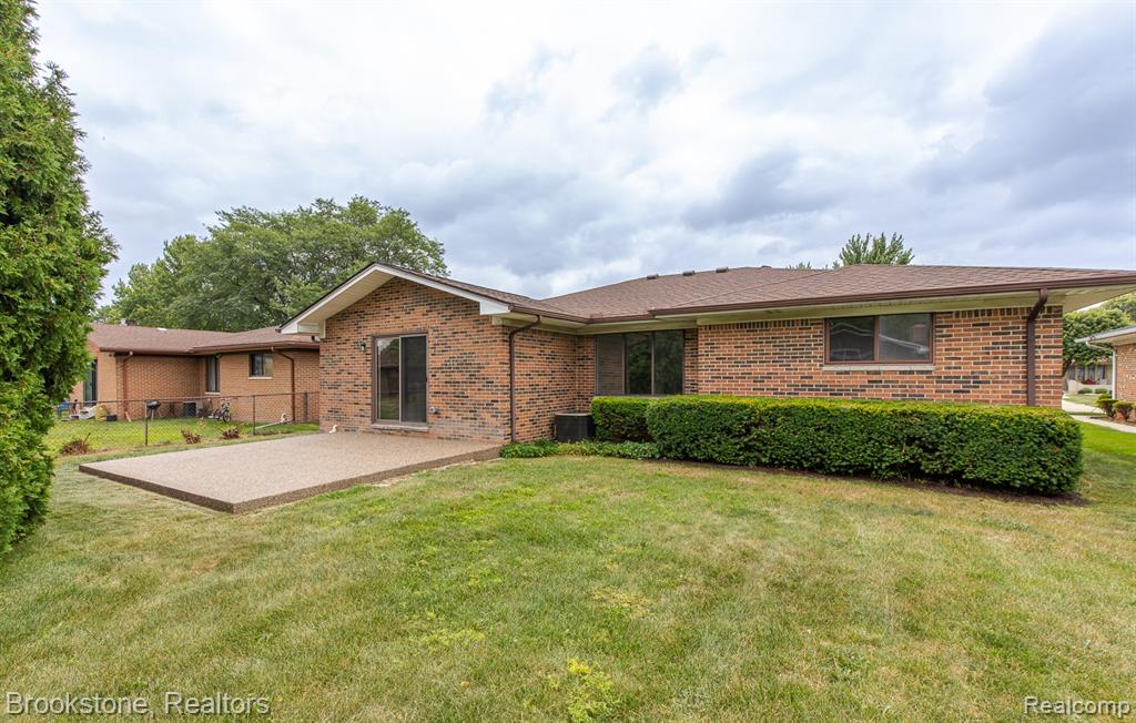 main property photo 43