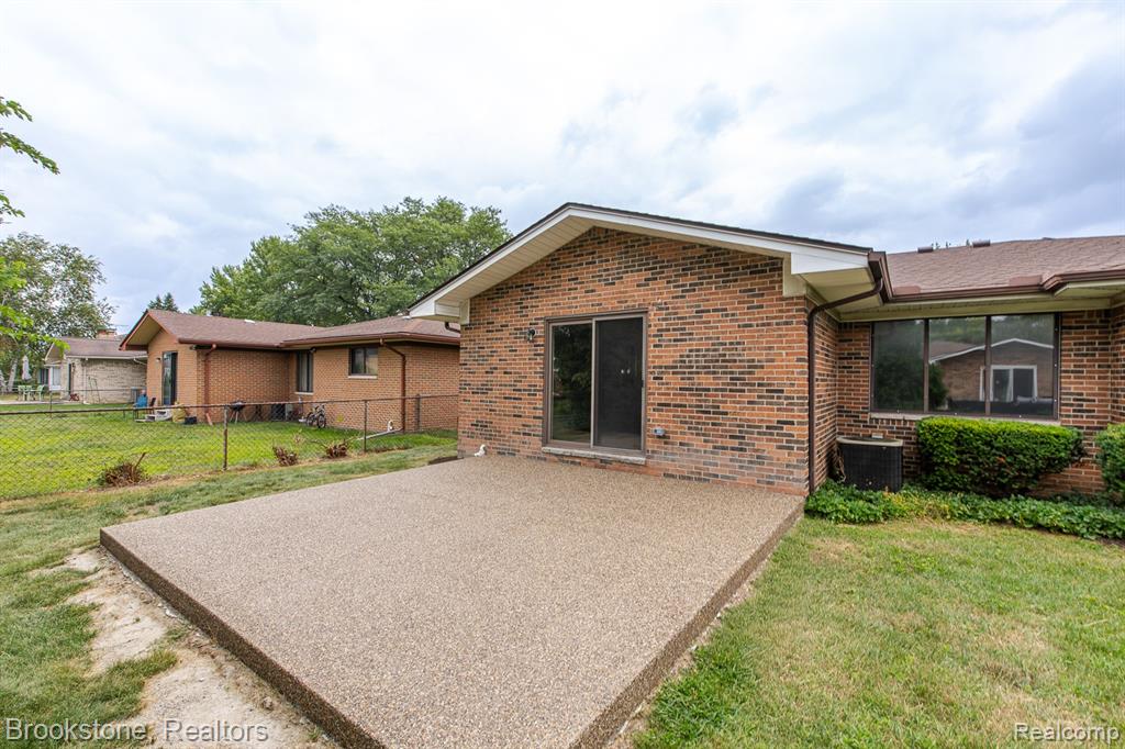 main property photo 44