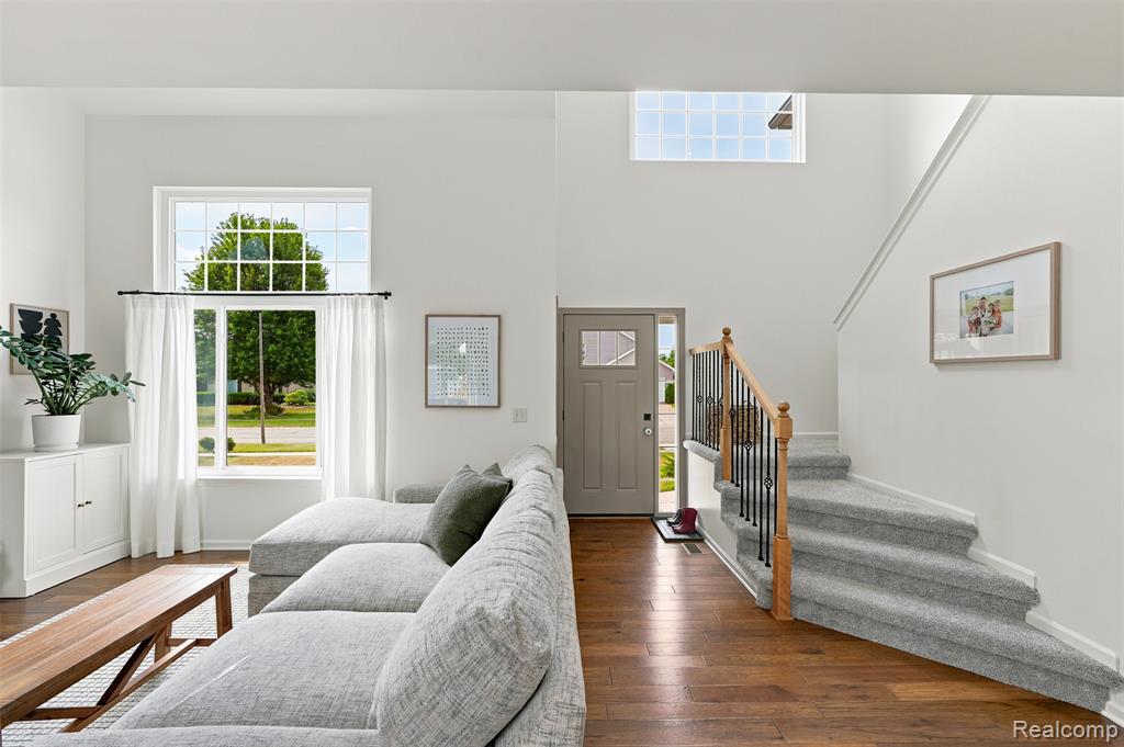 property viewer photo 6