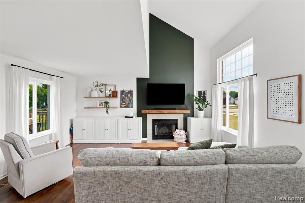 property viewer photo 8