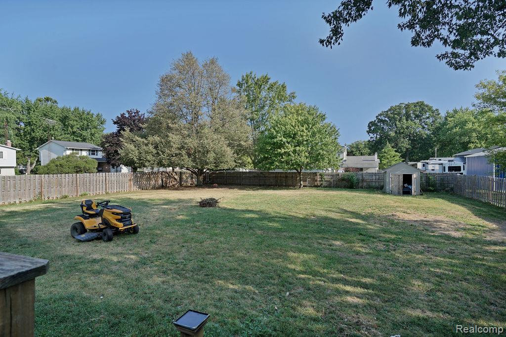 main property photo 21