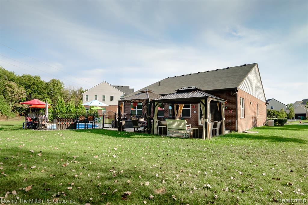 main property photo 60