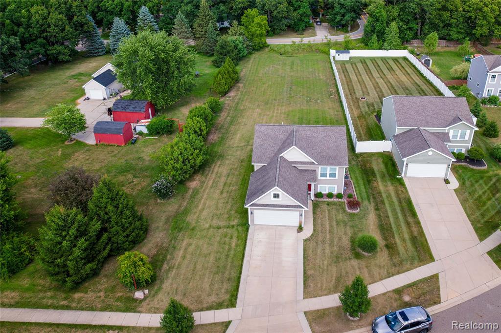 main property photo 43