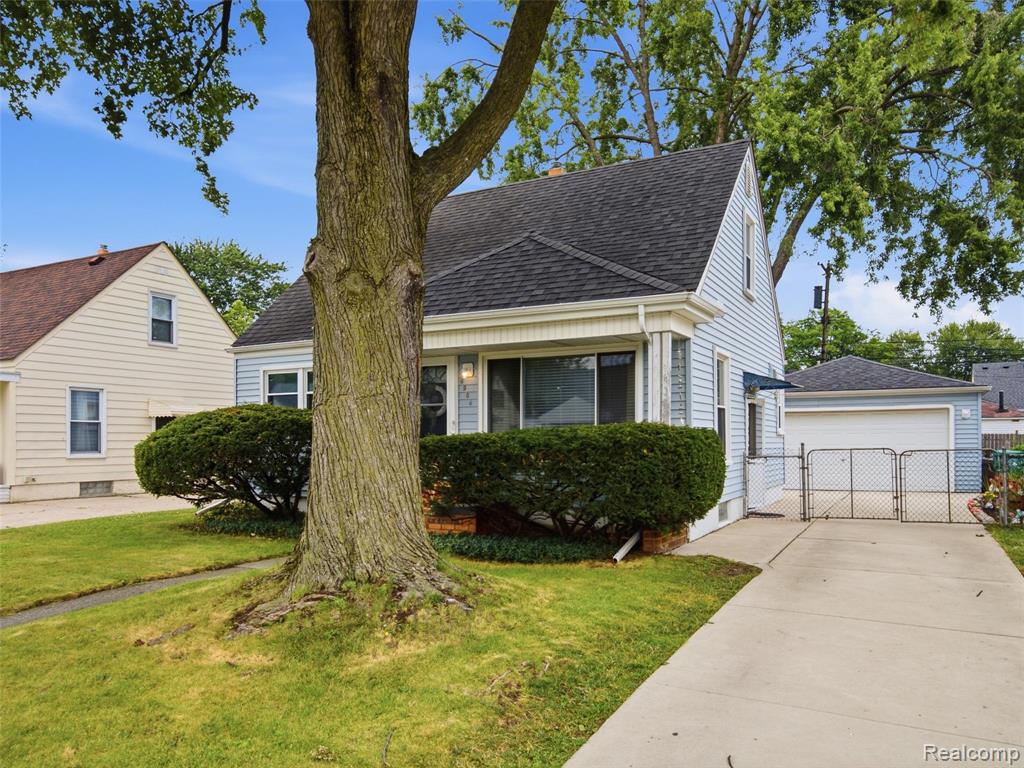 main property photo 2