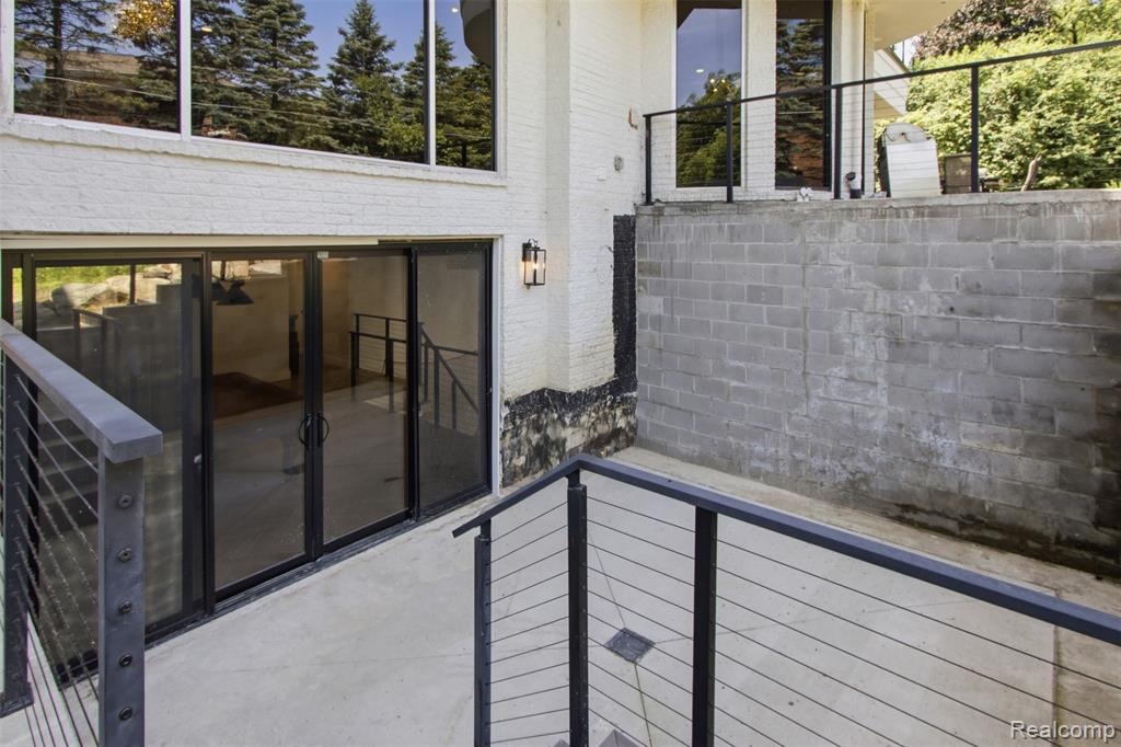 main property photo 87