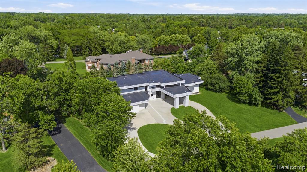 main property photo 90