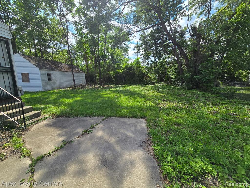 main property photo 4