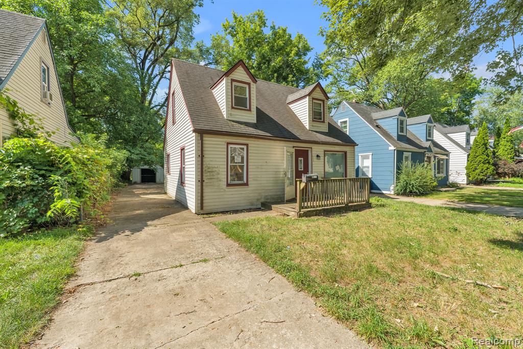 main property photo 8