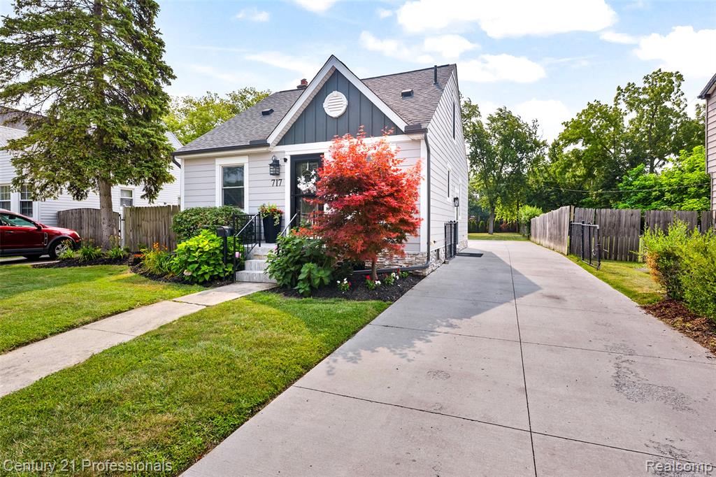 main property photo 33