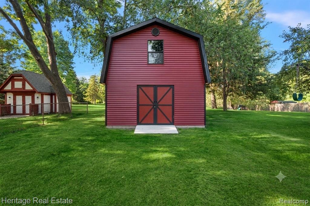main property photo 44