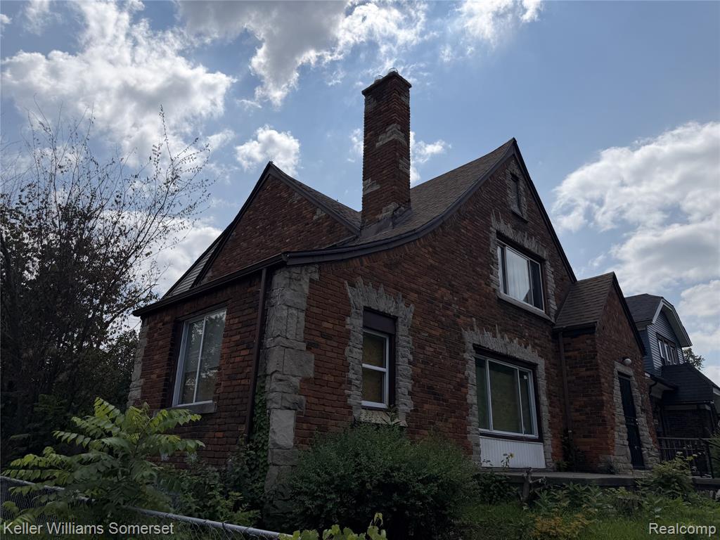 main property photo 4