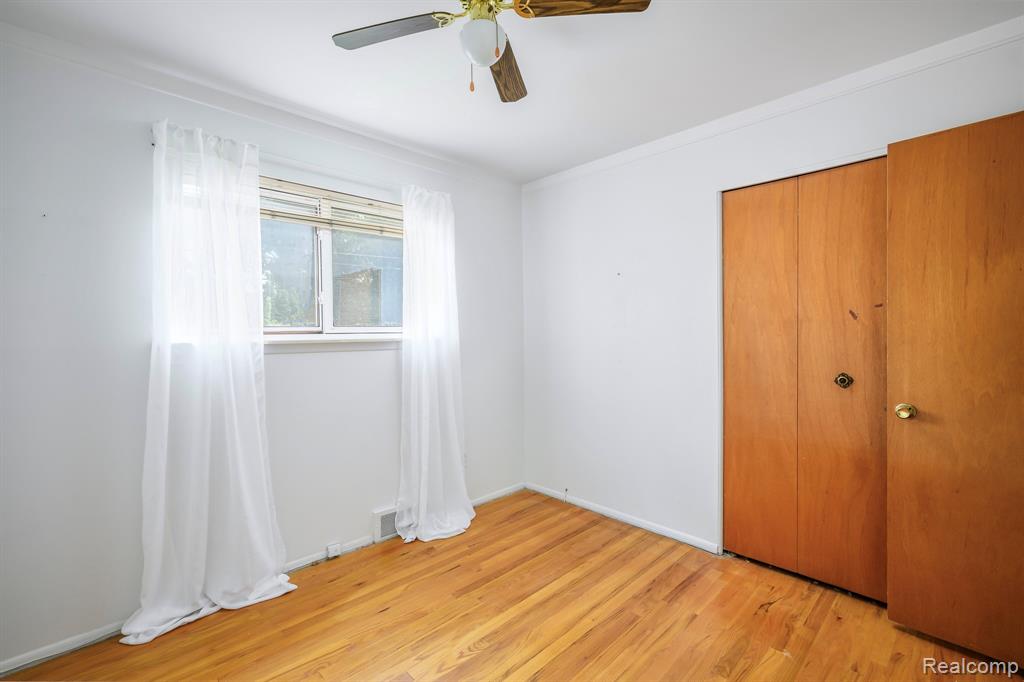 property viewer photo 11