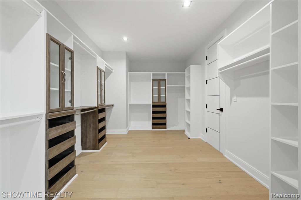 main property photo 75