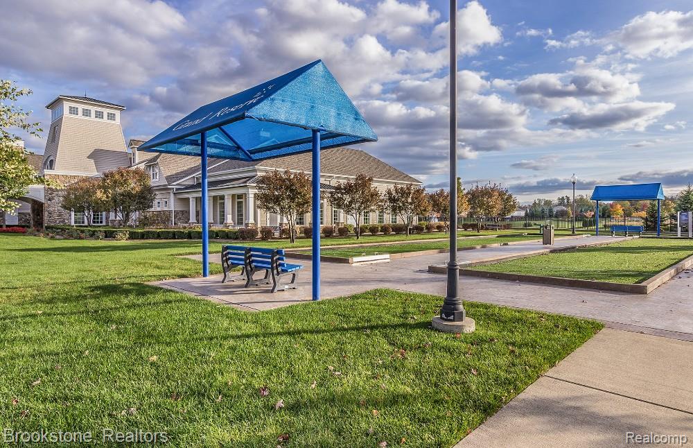 main property photo 61