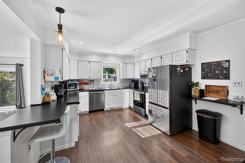 property viewer photo 18