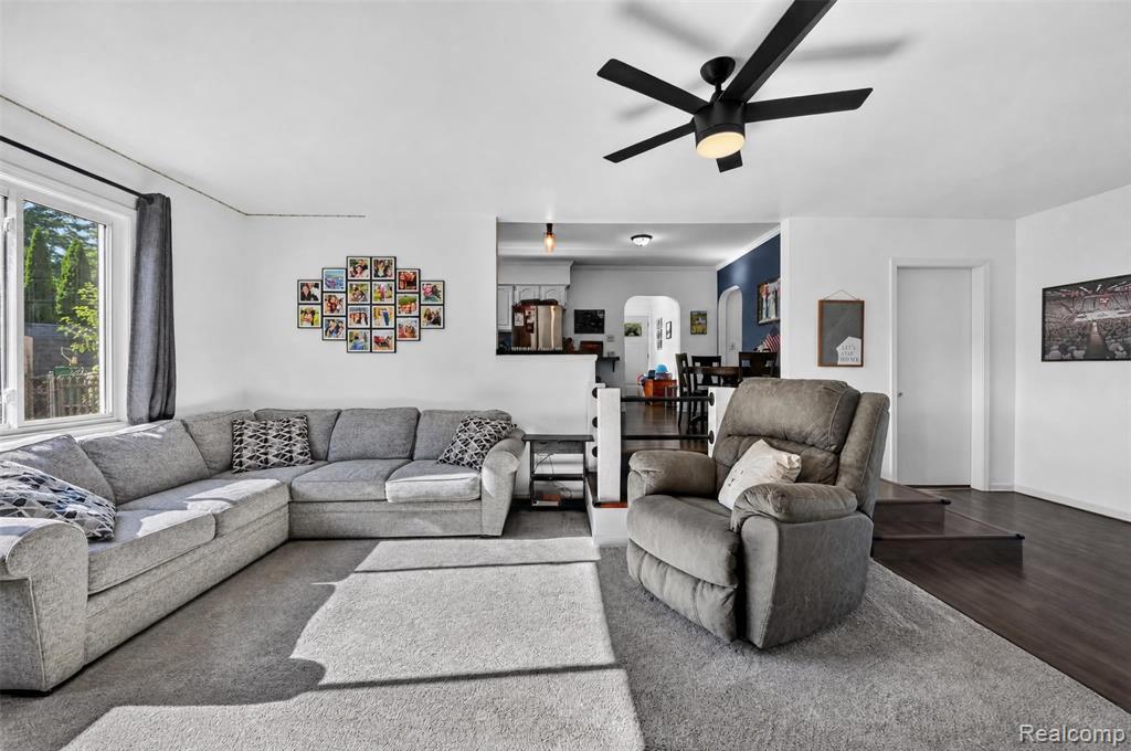 property viewer photo 24