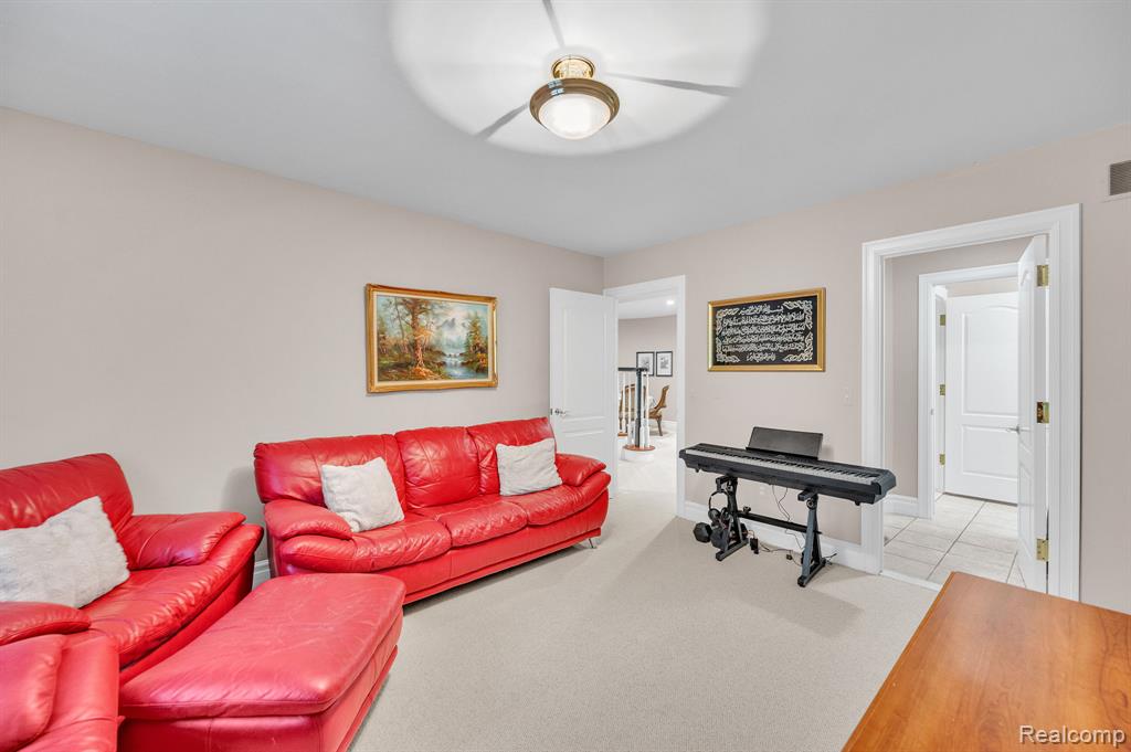 main property photo 67