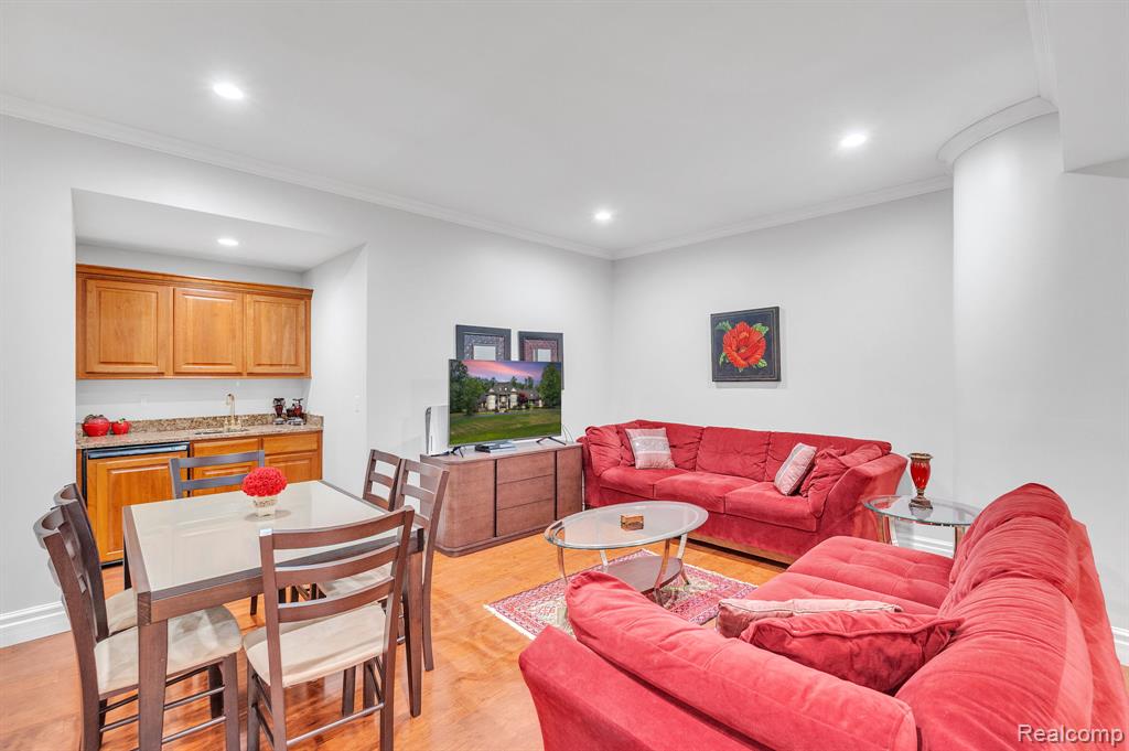 main property photo 78