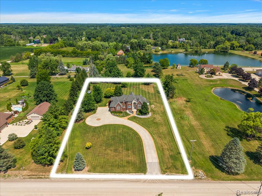 main property photo 66