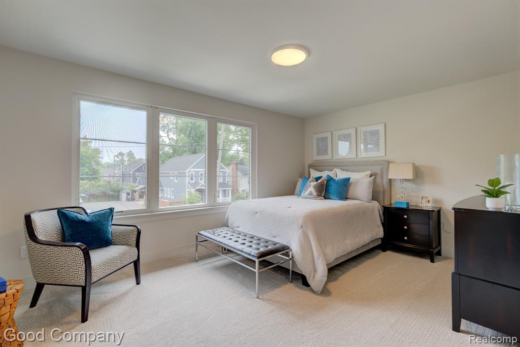 main property photo 62