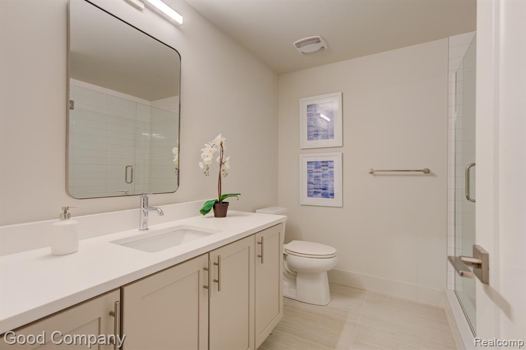 main property photo 71