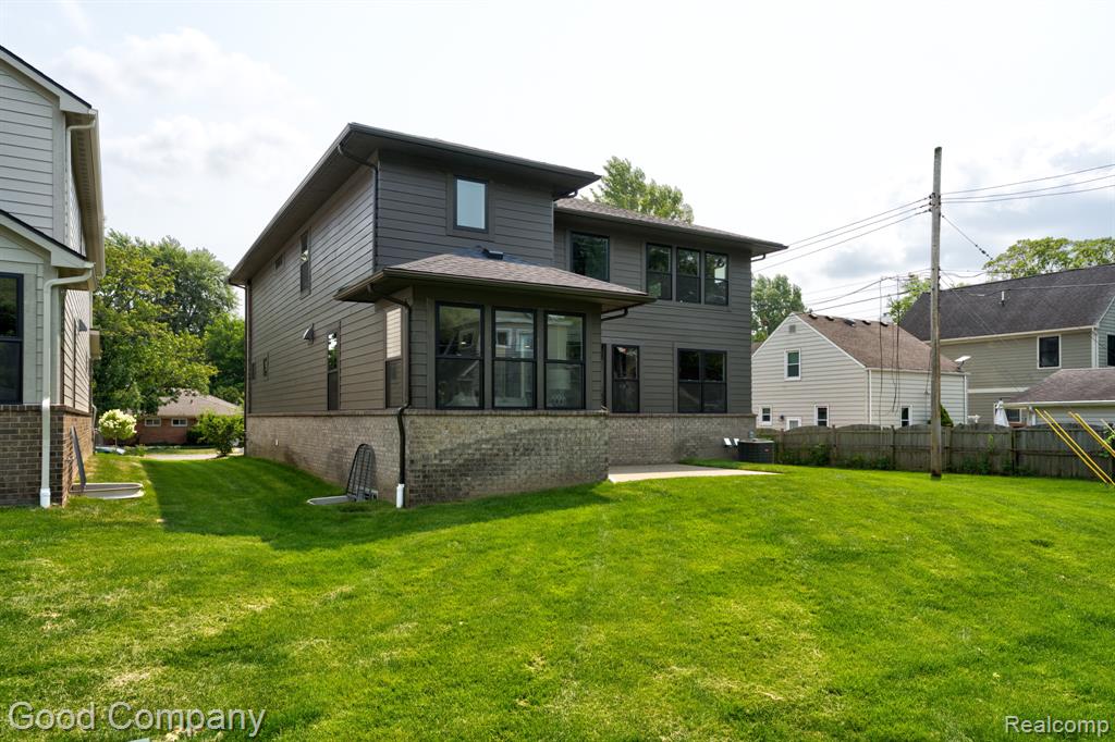main property photo 76