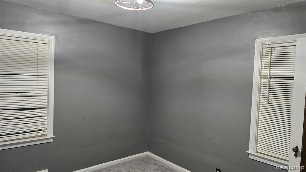 property viewer photo 6